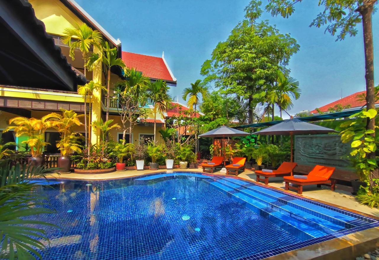 Ravady D'Angkor Hotel Siem Reap Exterior photo
