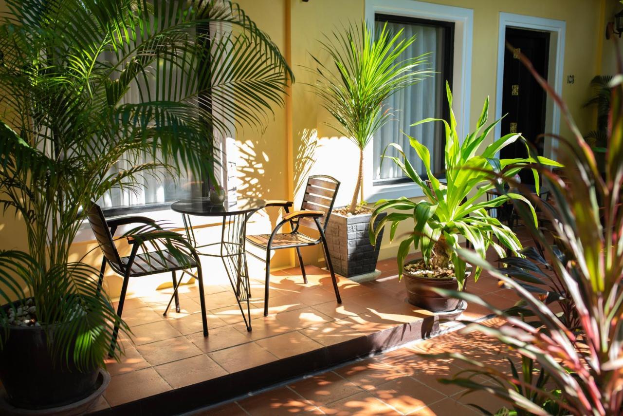 Ravady D'Angkor Hotel Siem Reap Exterior photo