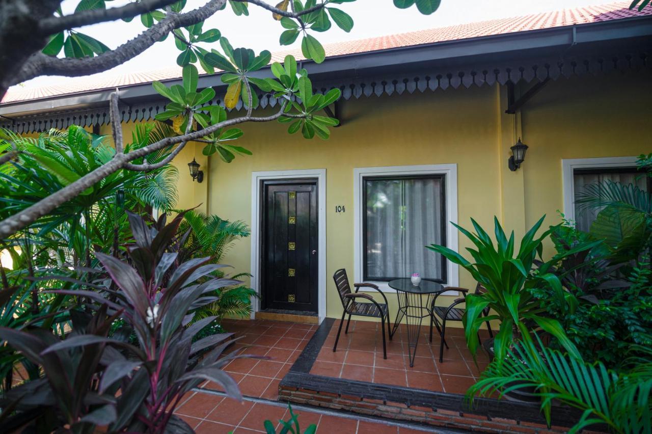 Ravady D'Angkor Hotel Siem Reap Exterior photo
