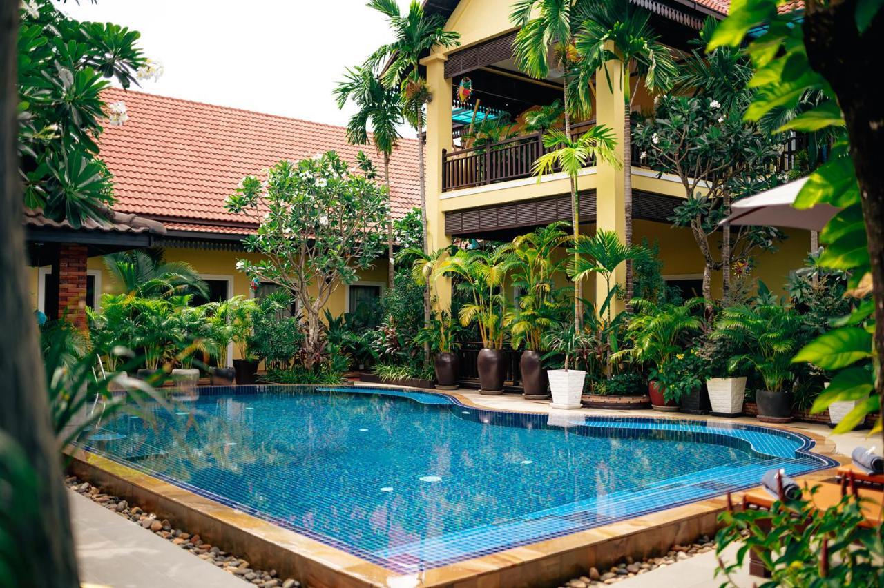 Ravady D'Angkor Hotel Siem Reap Exterior photo