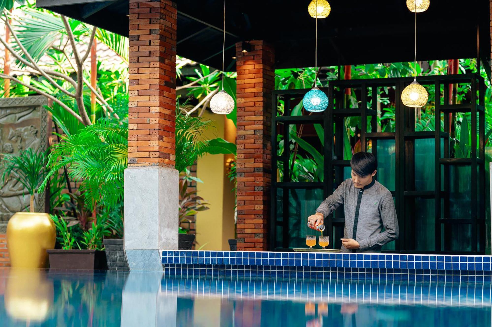 Ravady D'Angkor Hotel Siem Reap Exterior photo