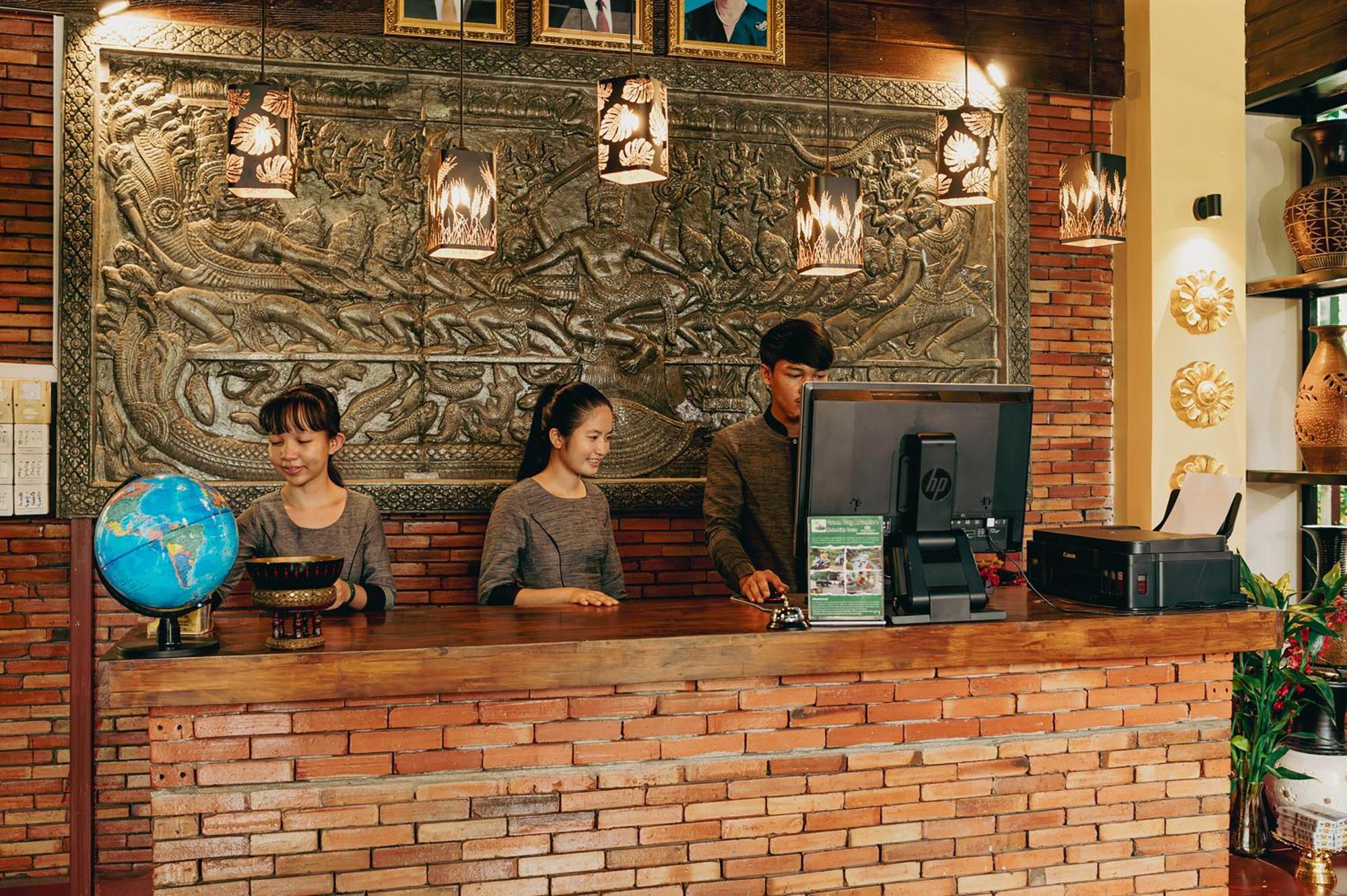 Ravady D'Angkor Hotel Siem Reap Exterior photo