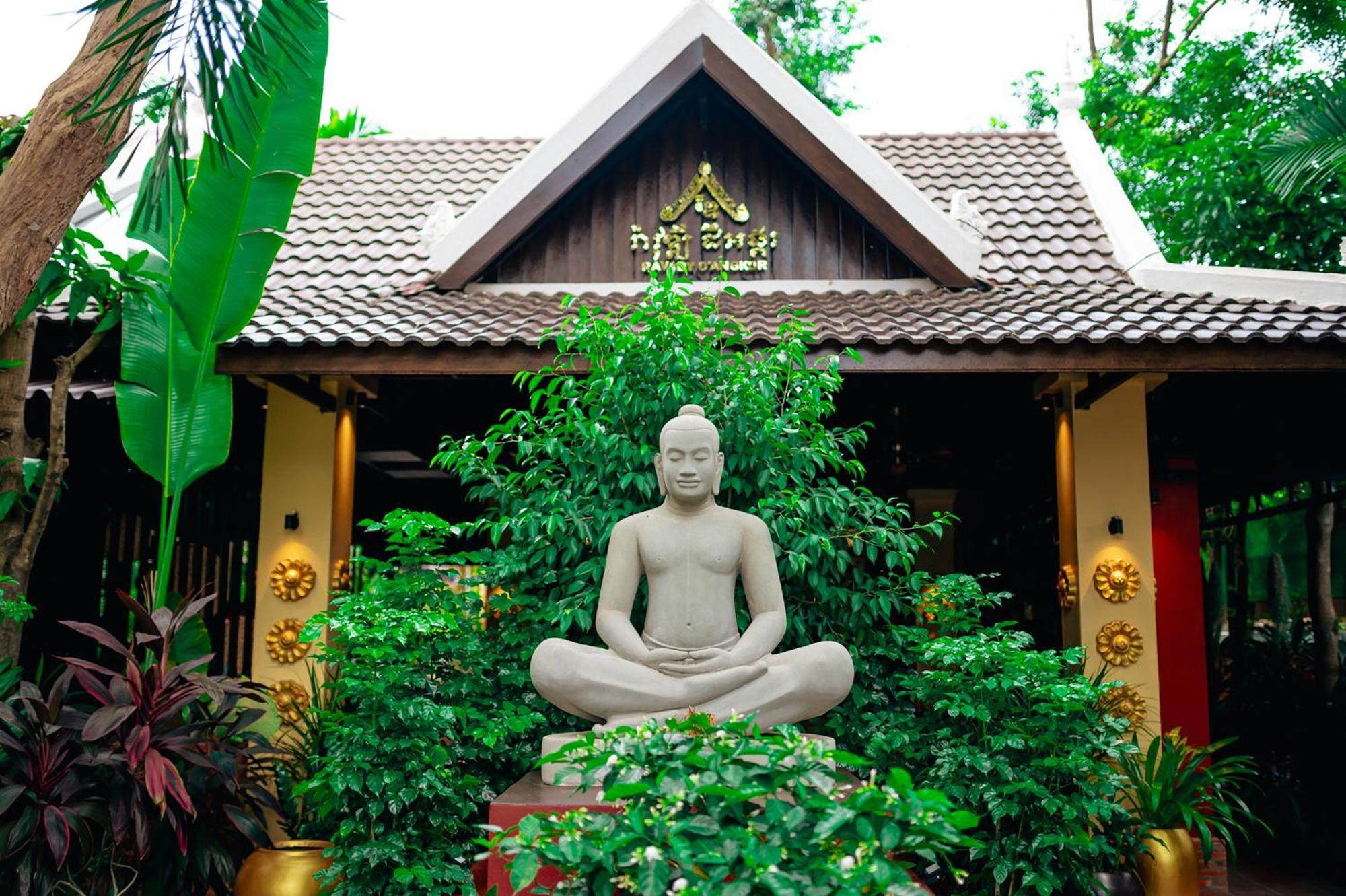 Ravady D'Angkor Hotel Siem Reap Exterior photo